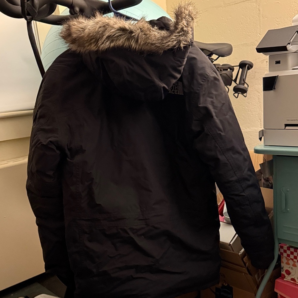 The North Face Black McMurdo Down Parka 550 DryVent Men’s Small - Picture 10 of 10